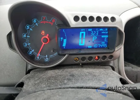 2014 Chevrolet Sonic Lt z USA, uszkodzony, nr VIN 1G1JC6SG1E4221351